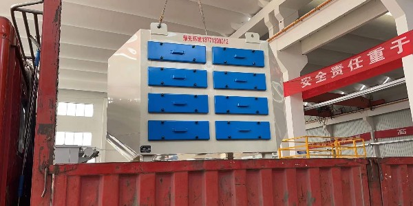 耀先<i style='color:red'>活性炭吸附箱</i>發貨嘍，好產品奔赴新戰場，助力廠家環保達標